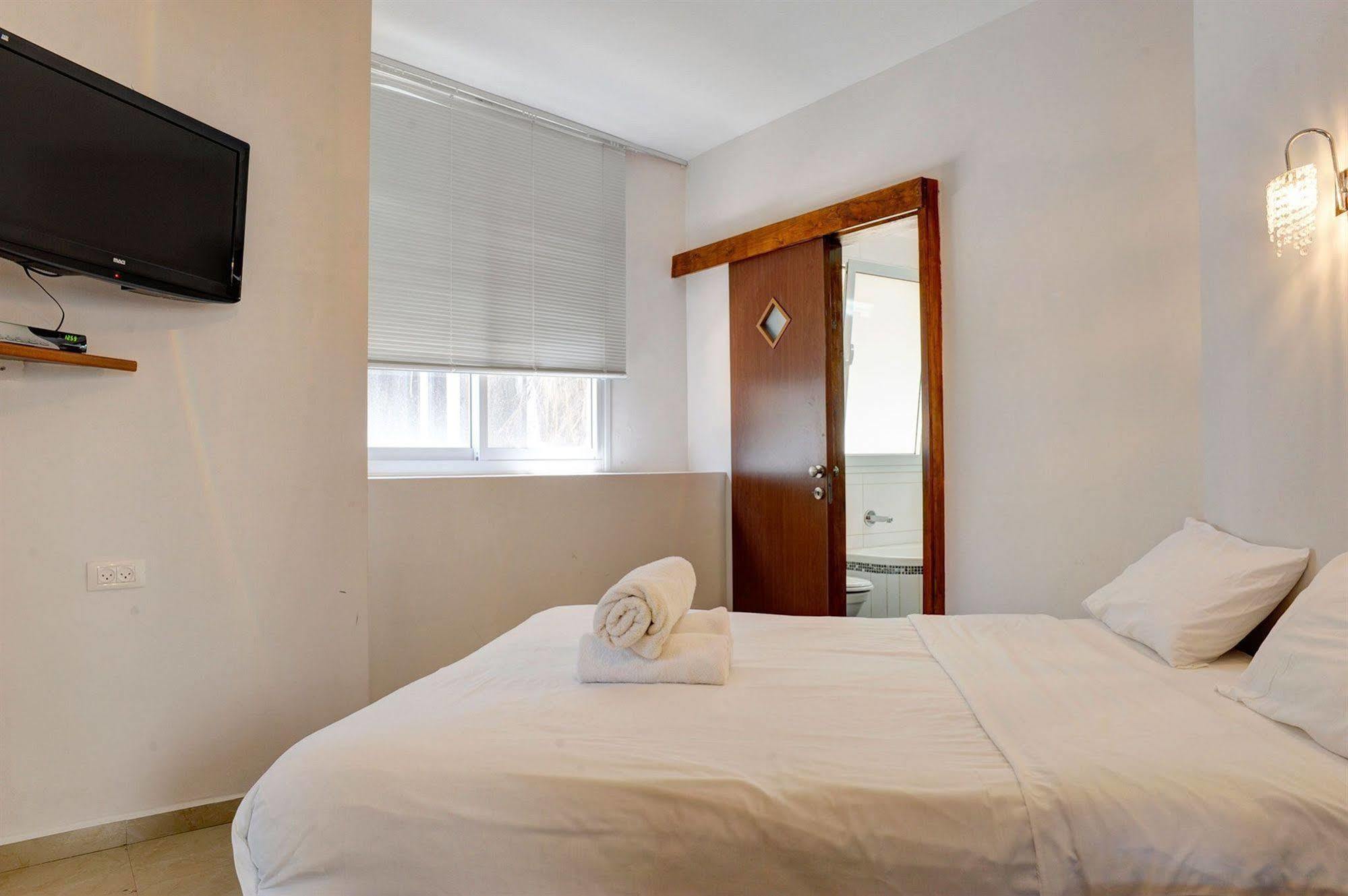 Liber Apartments By Raphael Hotels Tel Aviv Exterior photo